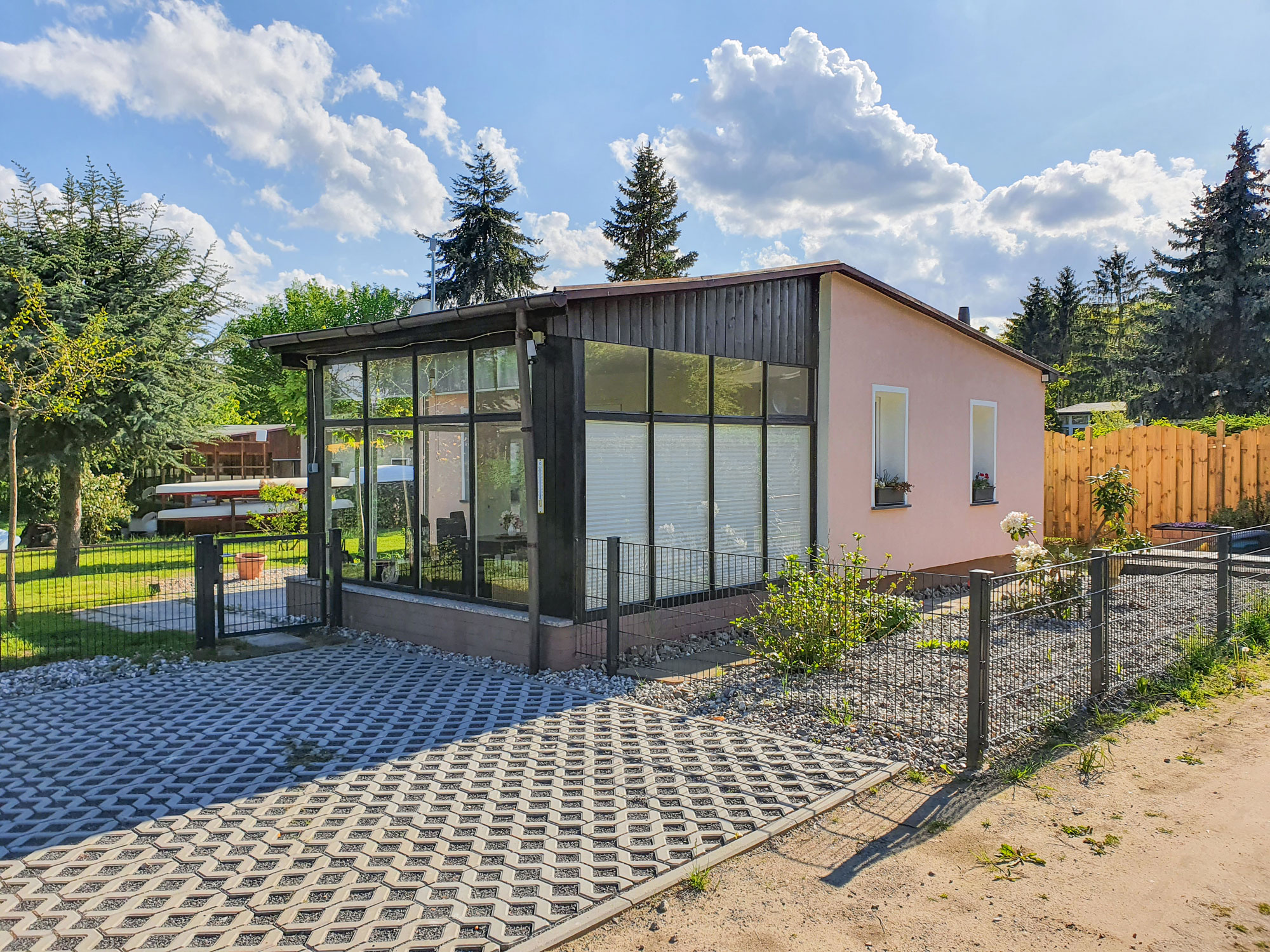 Bungalow